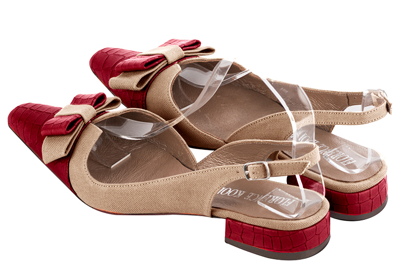 Cardinal red and tan beige women's open back shoes, with a knot. Tapered toe. Flat block heels. Rear view - Florence KOOIJMAN